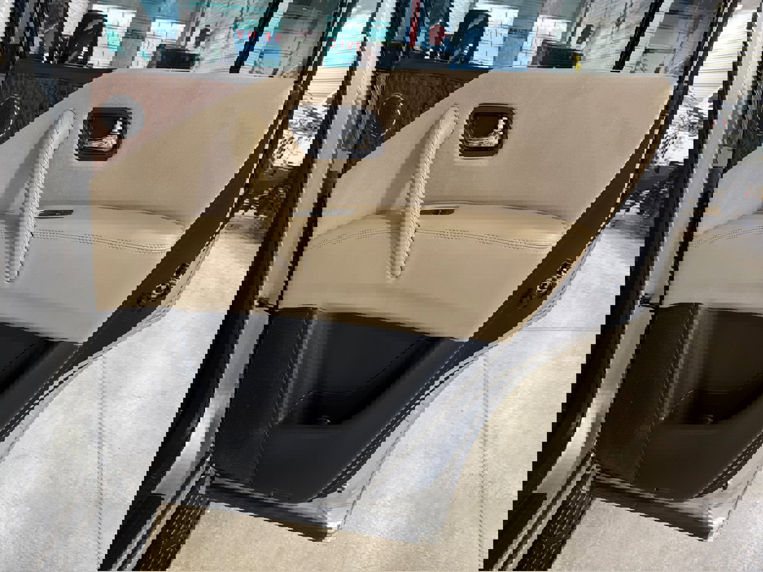 Used 2018 Nissan Armada SV w/ Driver Package image 13