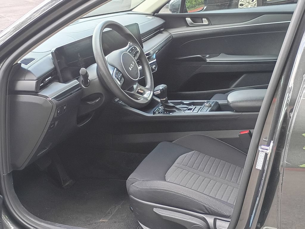 Used 2025 Kia K5 LXS FWD image 17