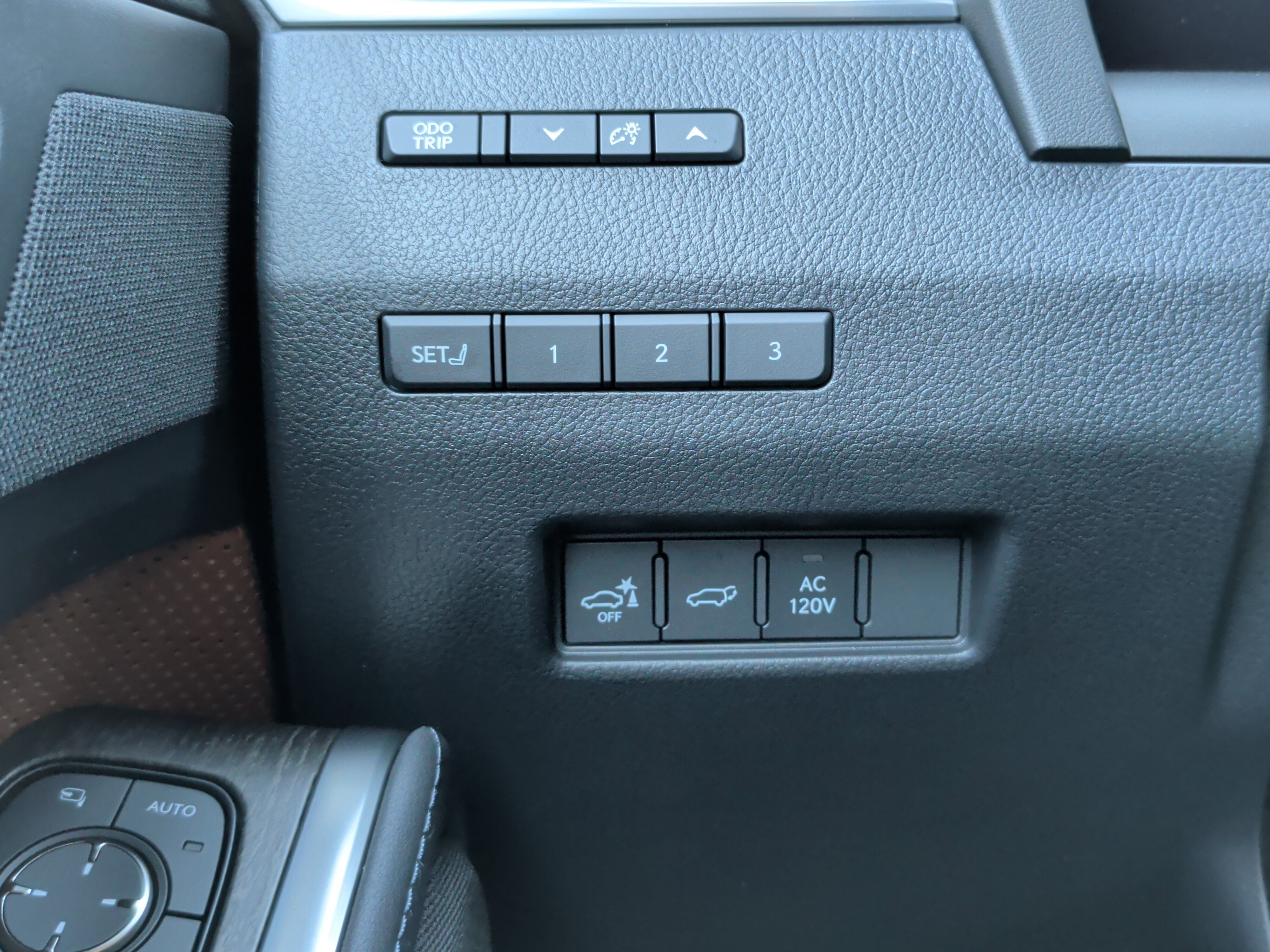 Used 2026 Lexus GX 550 w/ Accessory Package (2T) image 22