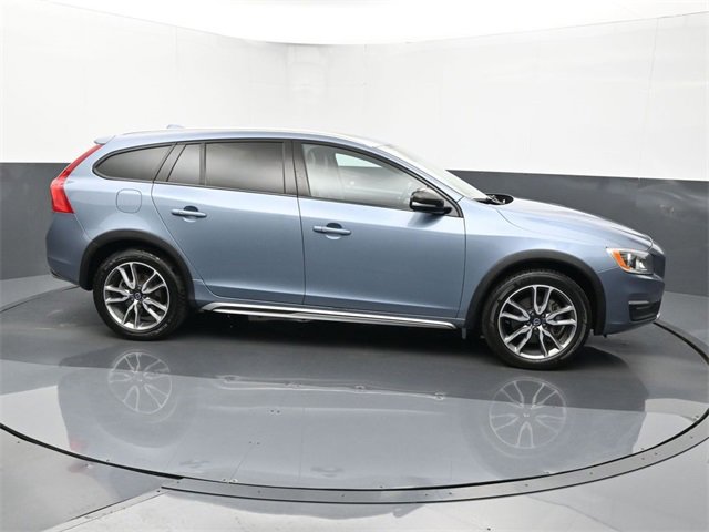 Used 2018 Volvo V60 T5 Cross Country w/ Convenience Package image 6