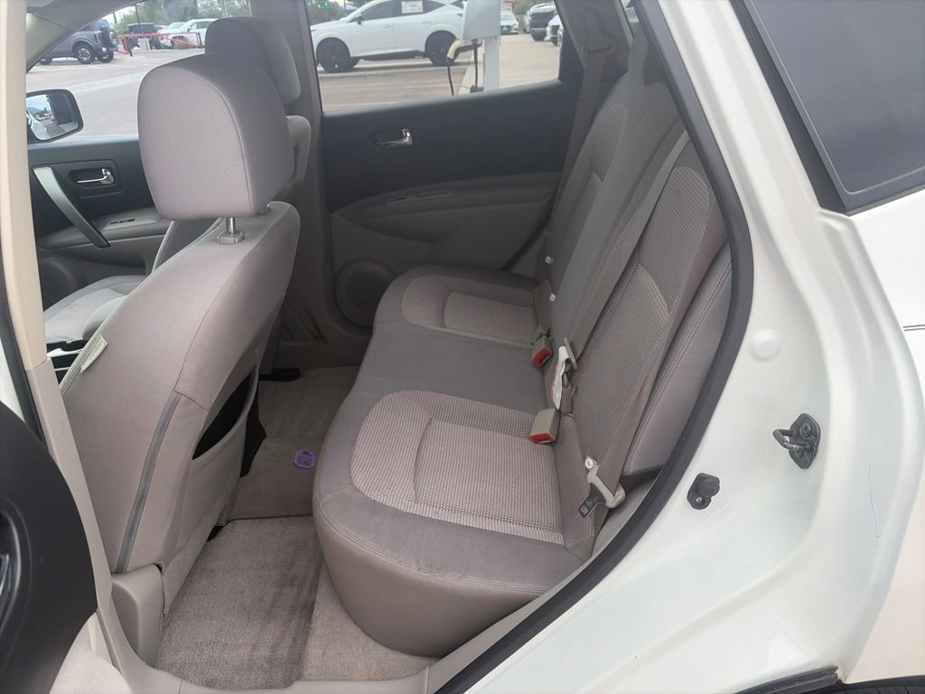 Used 2013 Nissan Rogue SV FWD image 20