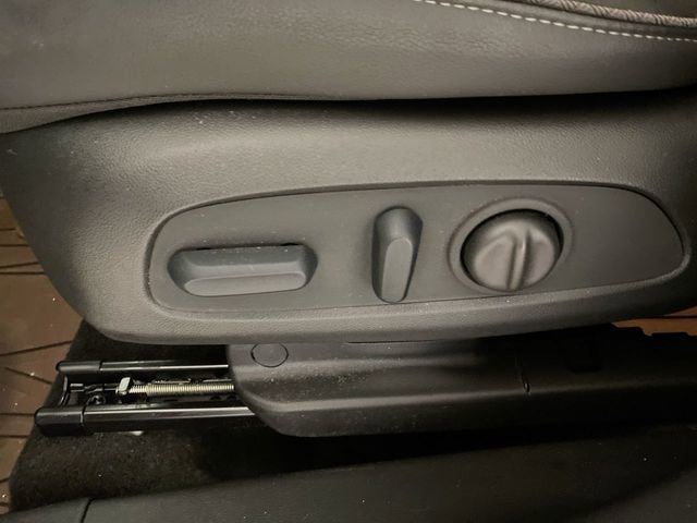 Used 2023 Buick Encore GX Preferred w/ Cold Weather Comfort Package image 19