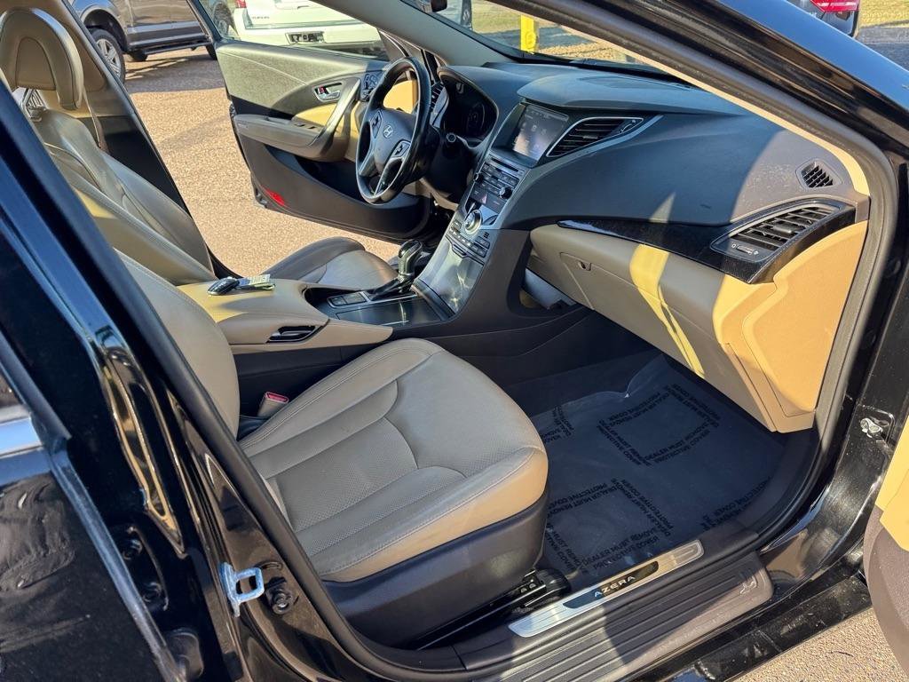 Used 2015 Hyundai Azera Limited FWD image 30