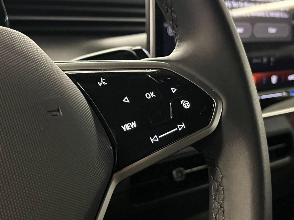 New 2025 Volkswagen ID. Buzz Pro S RWD image 28