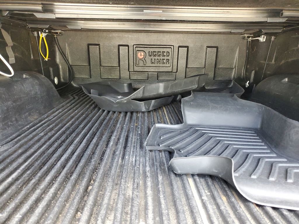 Used 2018 RAM 1500 Classic SLT image 8