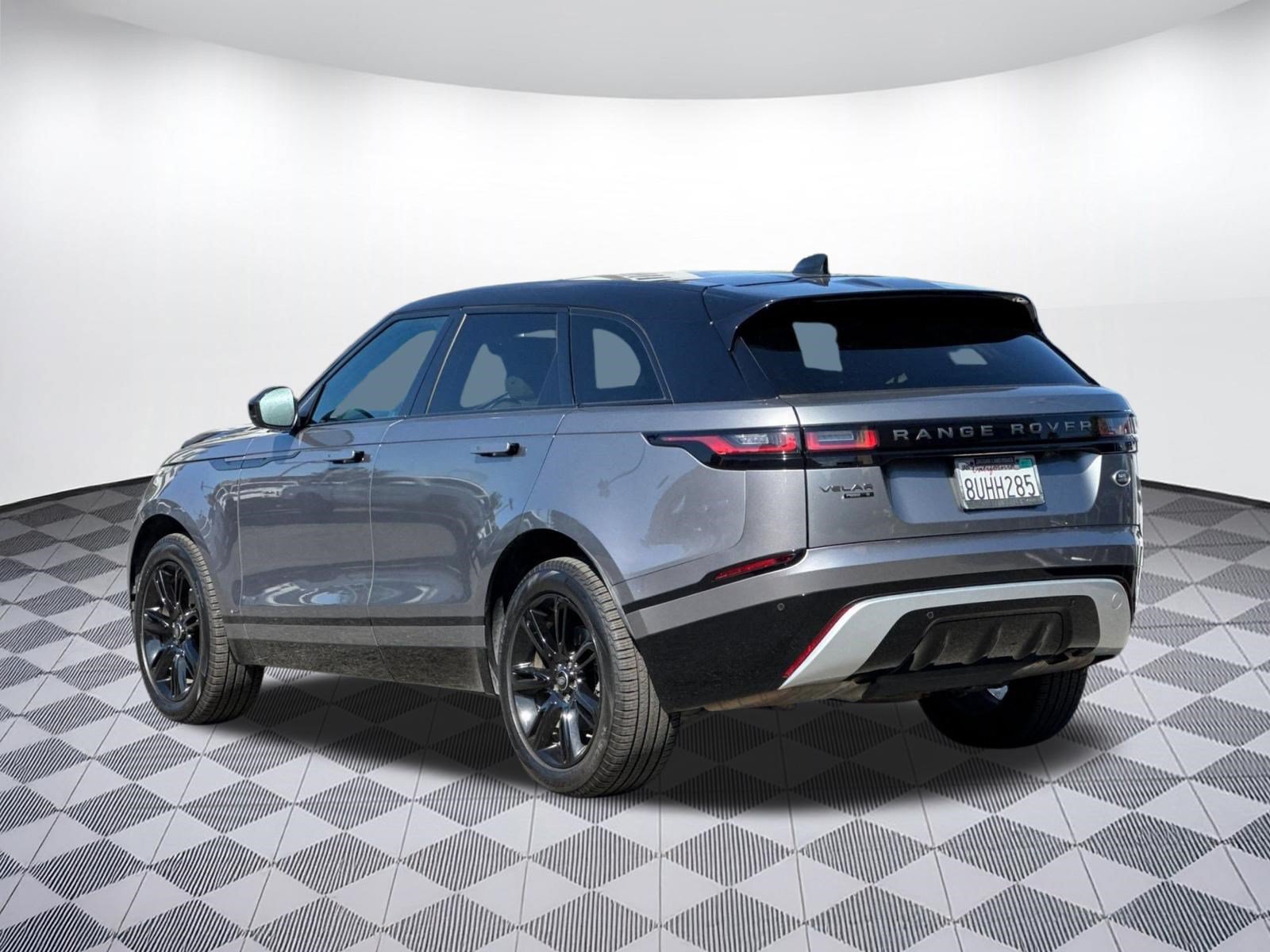 Used 2020 Land Rover Range Rover Velar R-Dynamic S AWD/4WD image 3