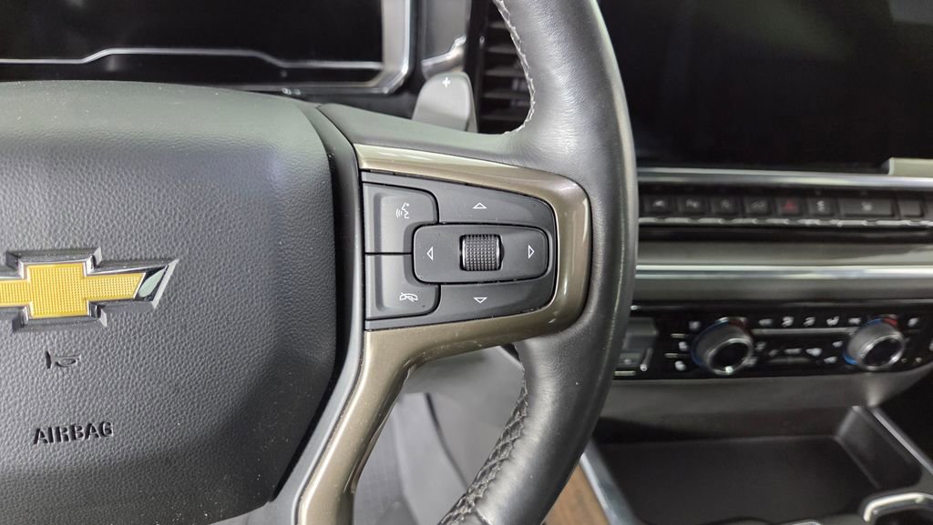 Used 2023 Chevrolet Silverado 1500 High Country w/ High Country Premium Package image 18