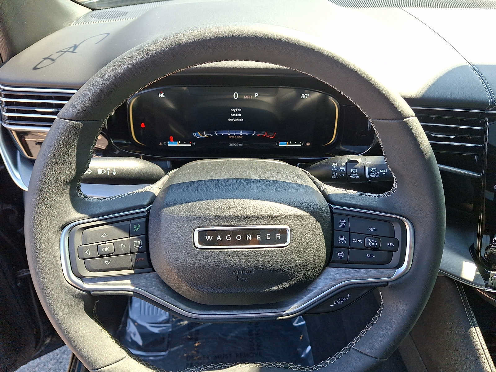Used 2023 Jeep Wagoneer Series II AWD/4WD image 21