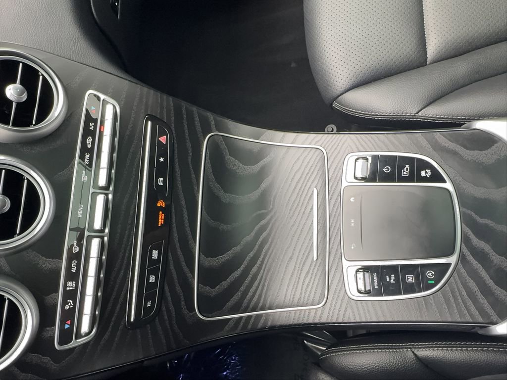 Used 2021 Mercedes-Benz GLC 300 w/ Premium Package image 41