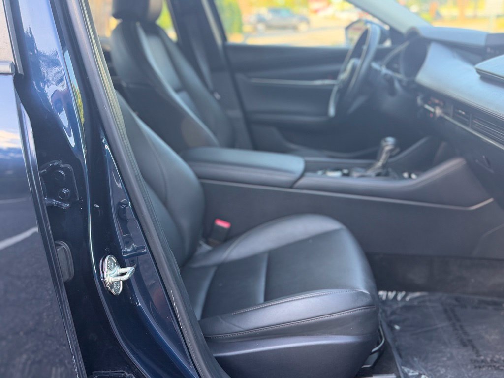 Used 2022 MAZDA MAZDA3 s FWD image 15