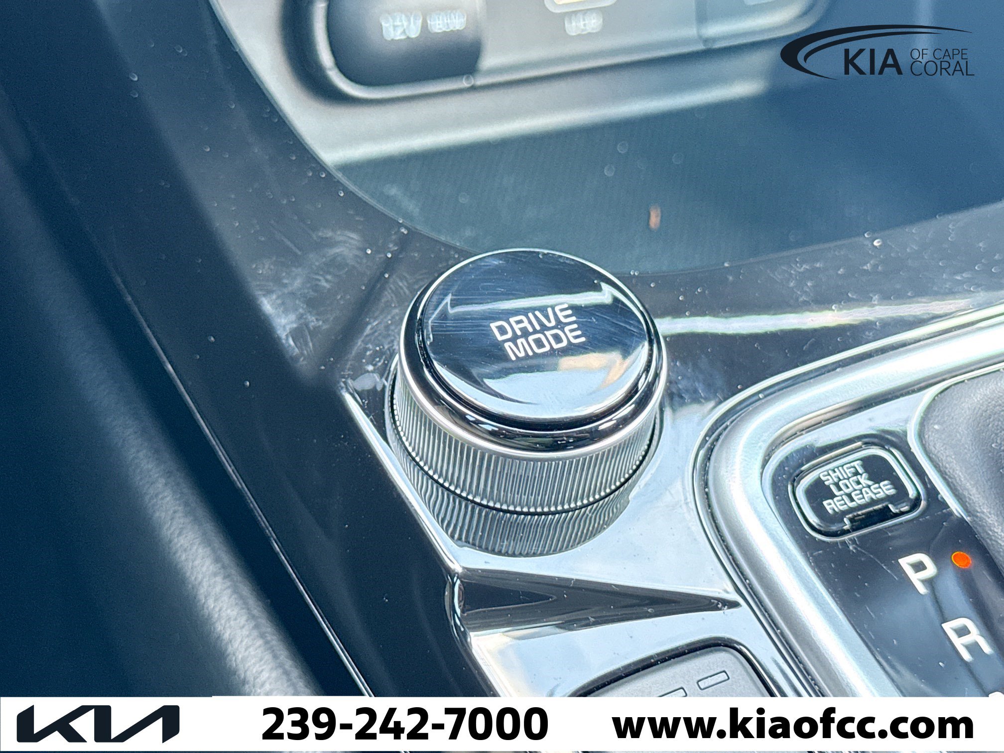 Certified 2025 Kia Seltos EX w/ EX Sunroof Package image 28