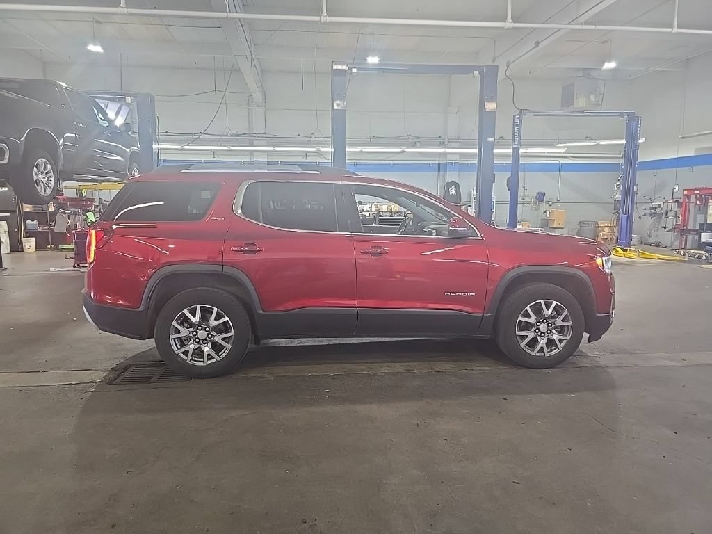 Used 2023 GMC Acadia SLT AWD/4WD image 15