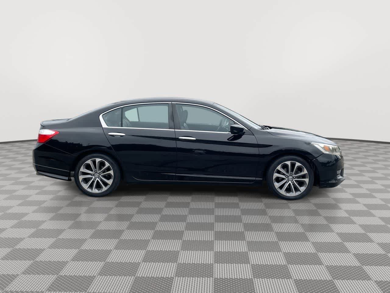 Used 2014 Honda Accord Sport image 9