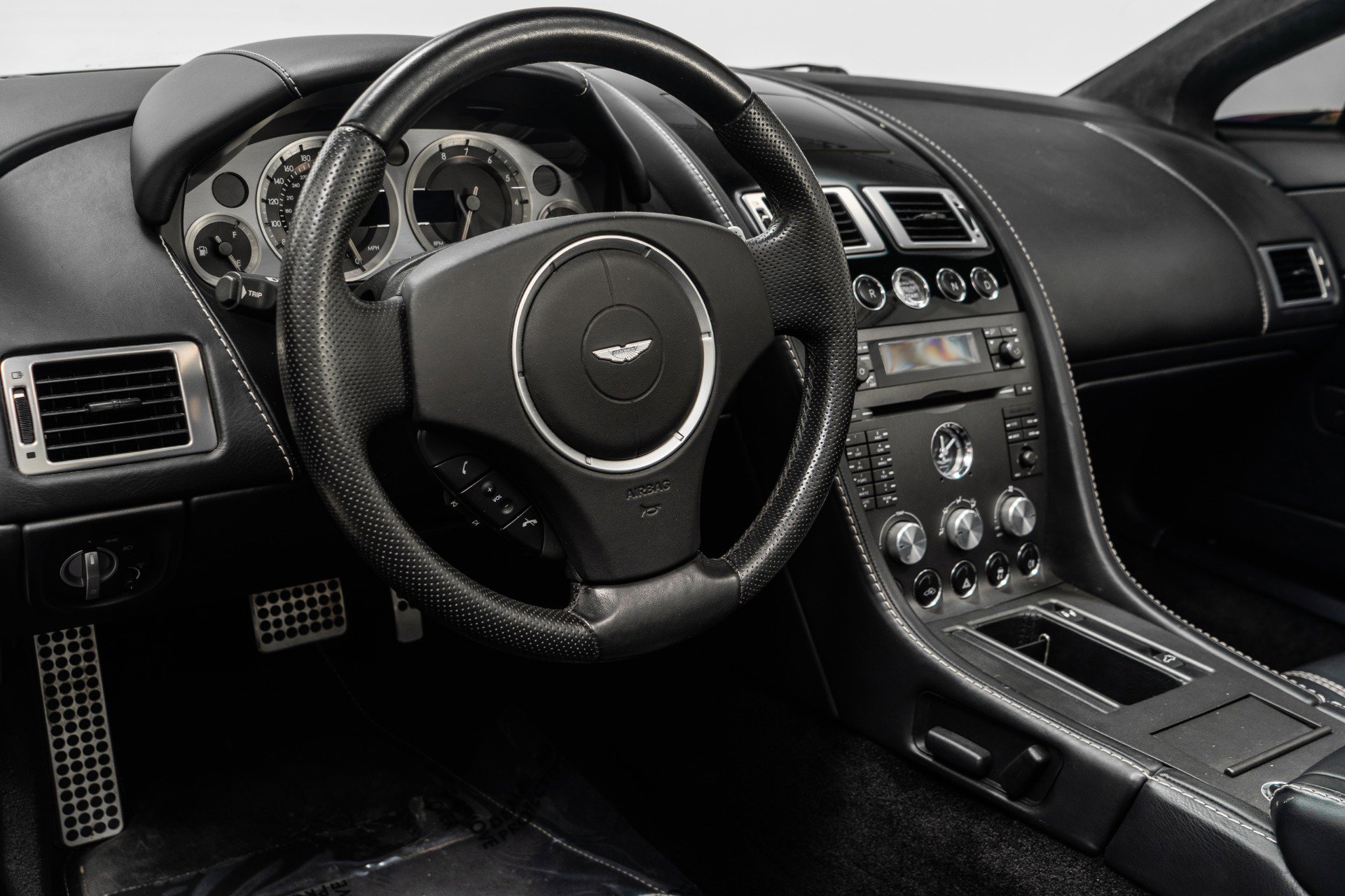Used 2008 Aston Martin V8 Vantage Roadster image 13