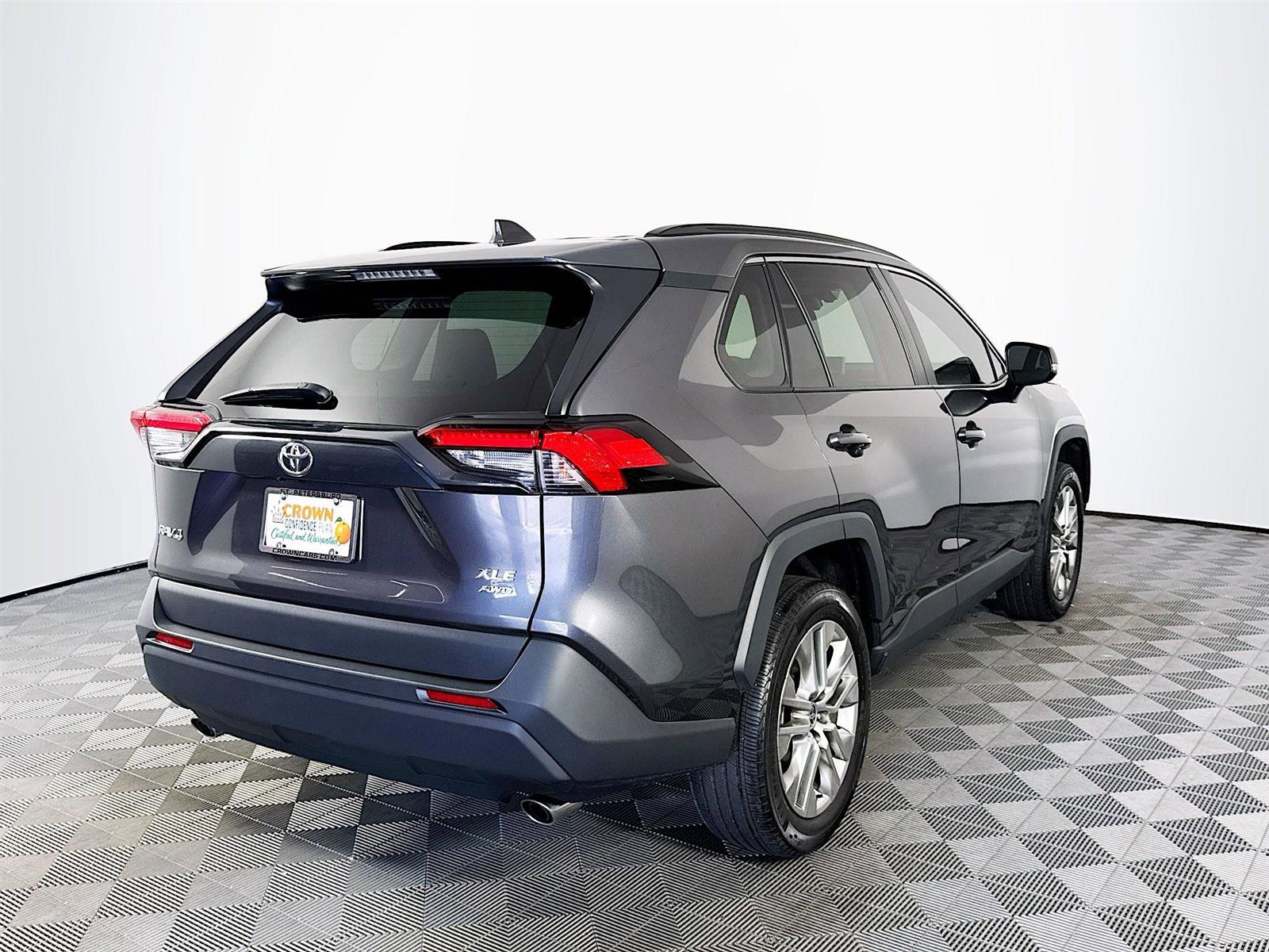 Used 2024 Toyota RAV4 XLE Premium image 8