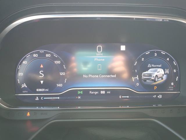 Used 2022 Chevrolet Suburban Z71 w/ Luxury Package AWD/4WD image 32