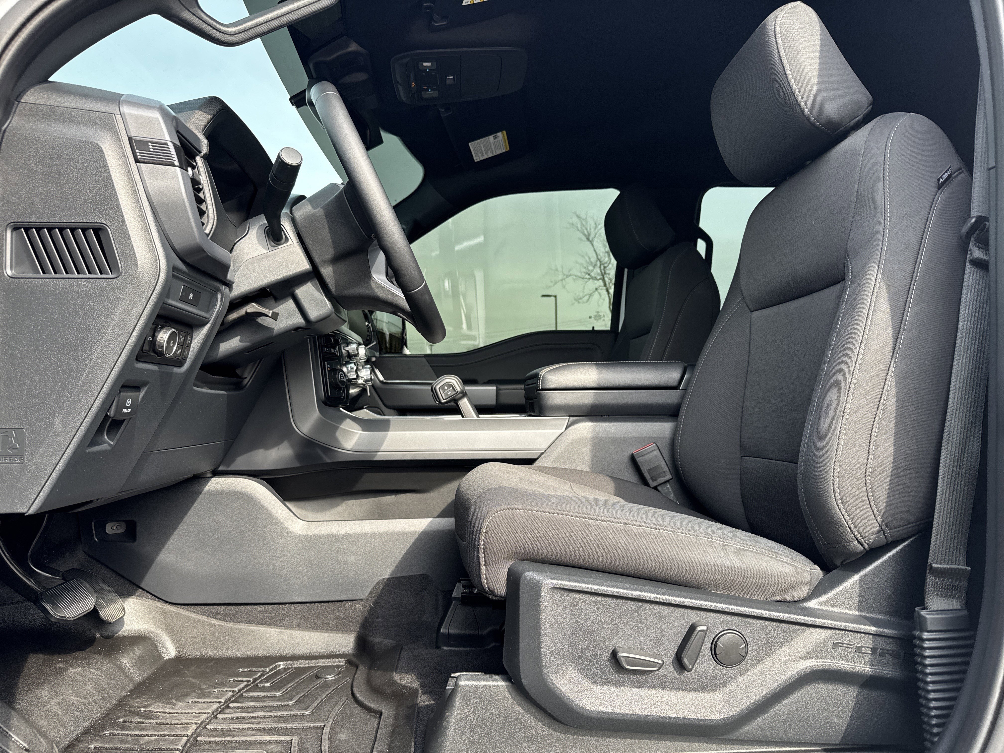 Used 2025 Ford F150 XLT w/ Equipment Group 302A MID image 16