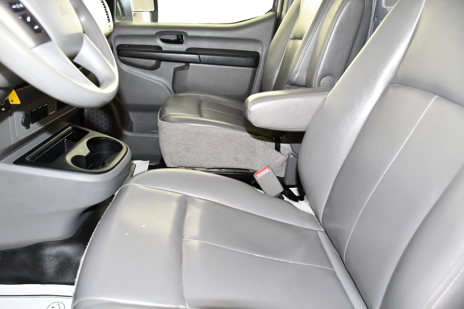 Used 2018 Nissan NV 1500 S RWD image 37
