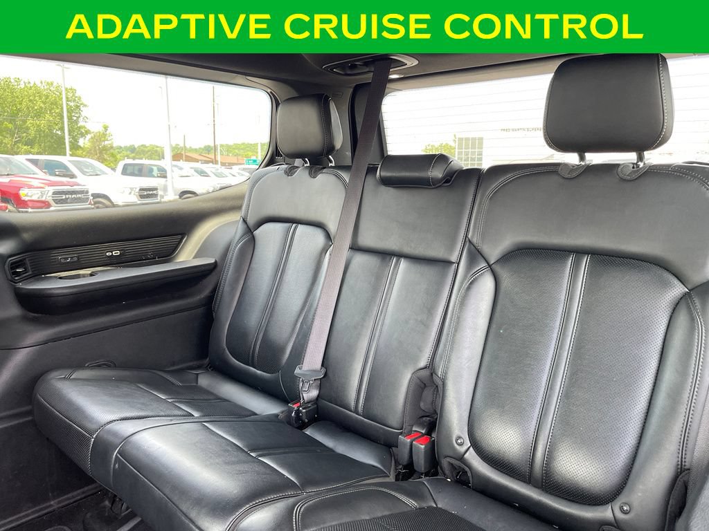 Used 2022 Jeep Wagoneer Series III w/ Flexible Seating Group AWD/4WD image 13