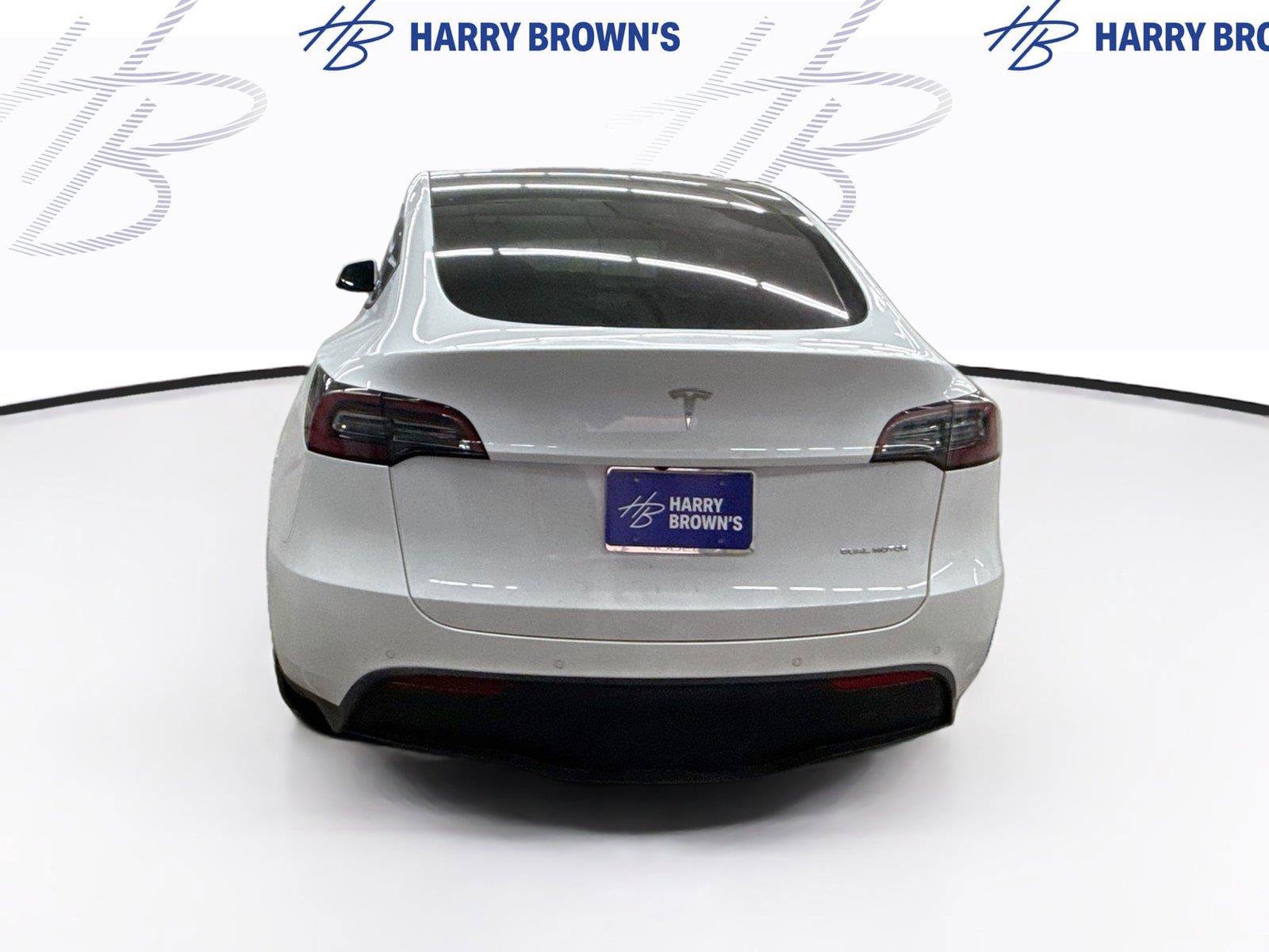 Used 2022 Tesla Model Y Long Range AWD/4WD image 9