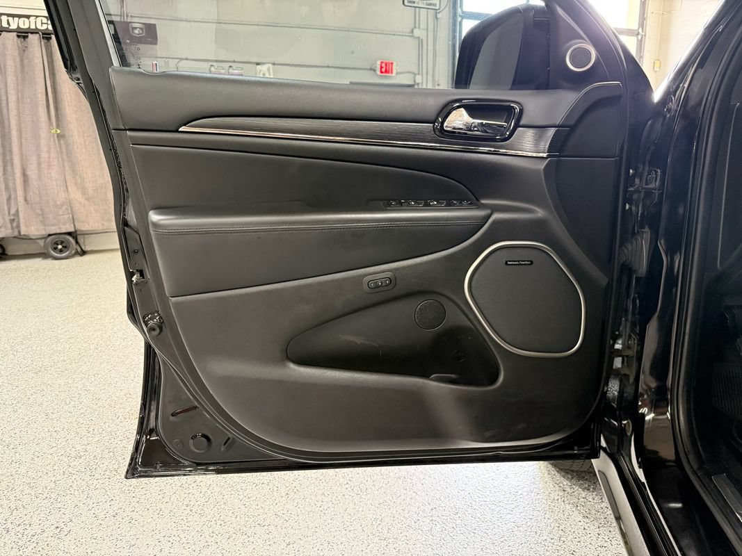 Used 2020 Jeep Grand Cherokee High Altitude AWD/4WD image 9