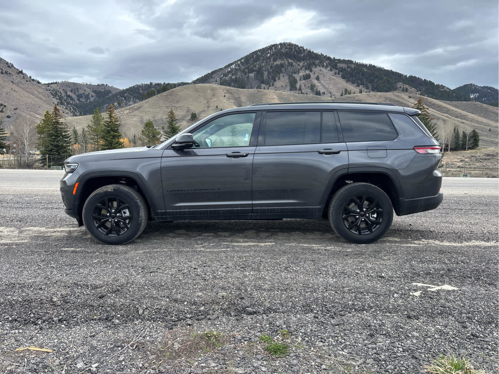 New 2025 Jeep Grand Cherokee L Altitude image 30