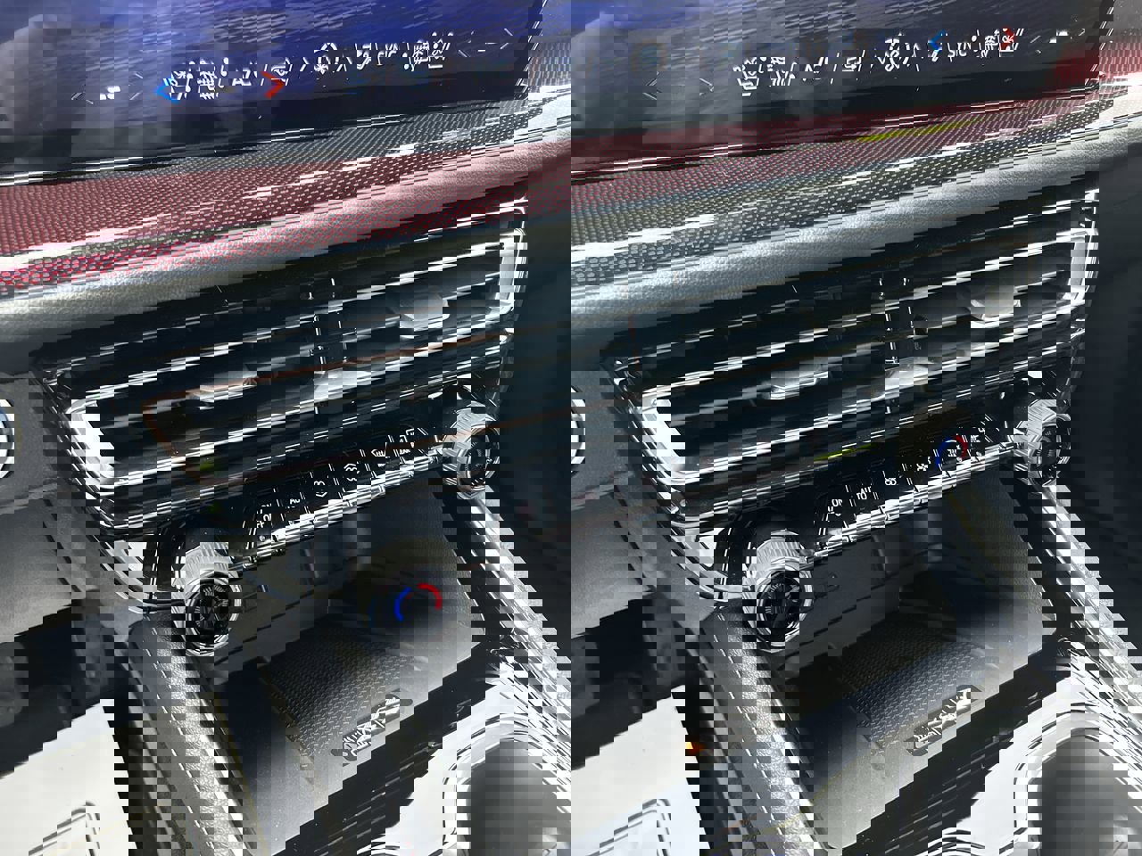 New 2026 Chevrolet Traverse RS w/ LPO, Floor Liner Package image 29