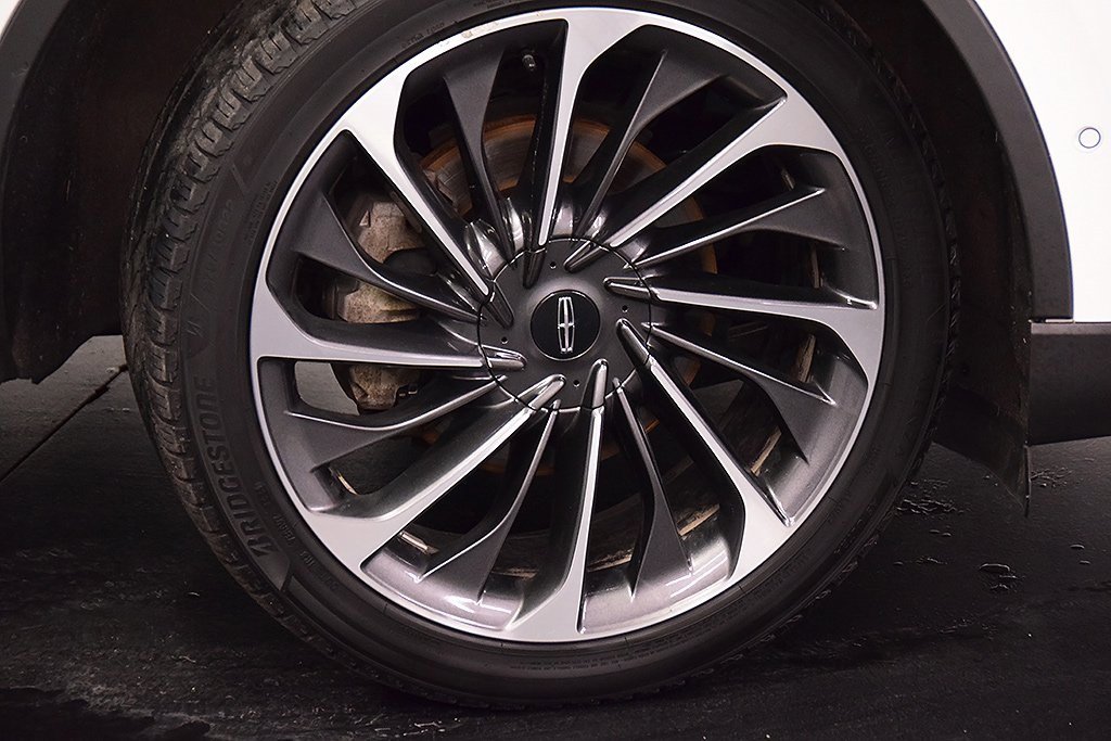 Used 2022 Lincoln Aviator Reserve w/ Equipment Group 201A image 10