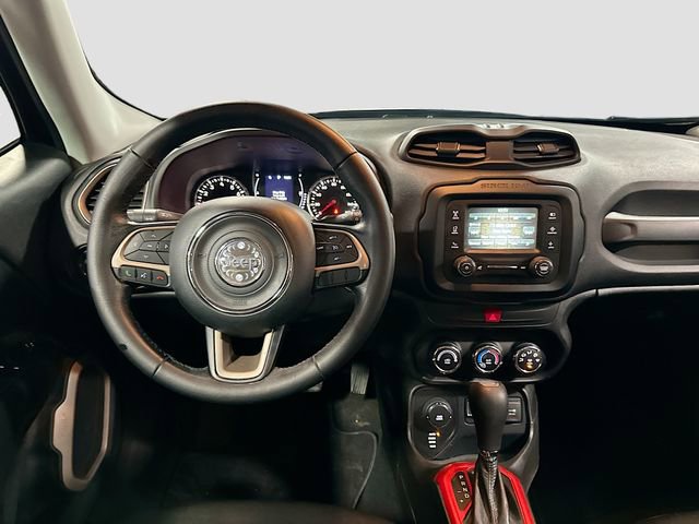 Used 2017 Jeep Renegade Latitude image 22