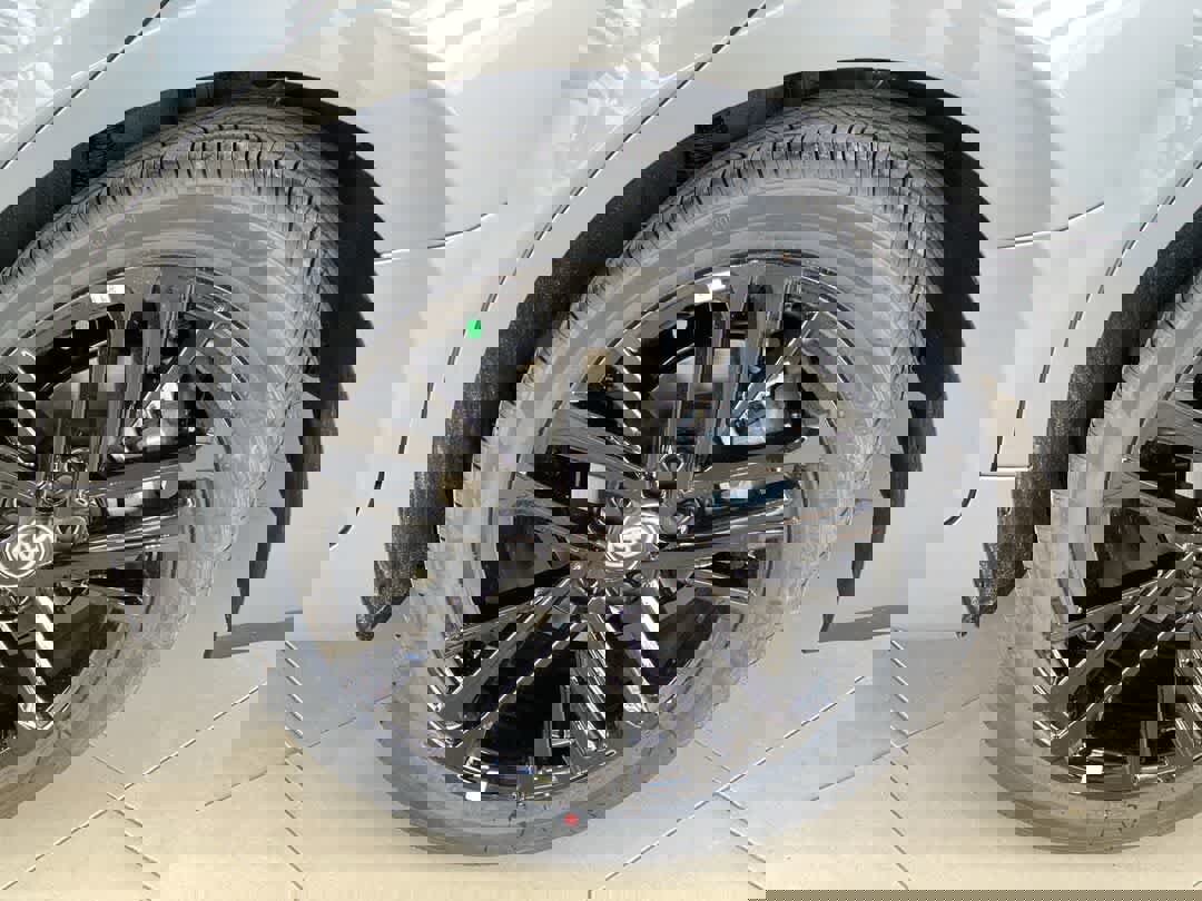 New 2026 Toyota Camry SE image 13