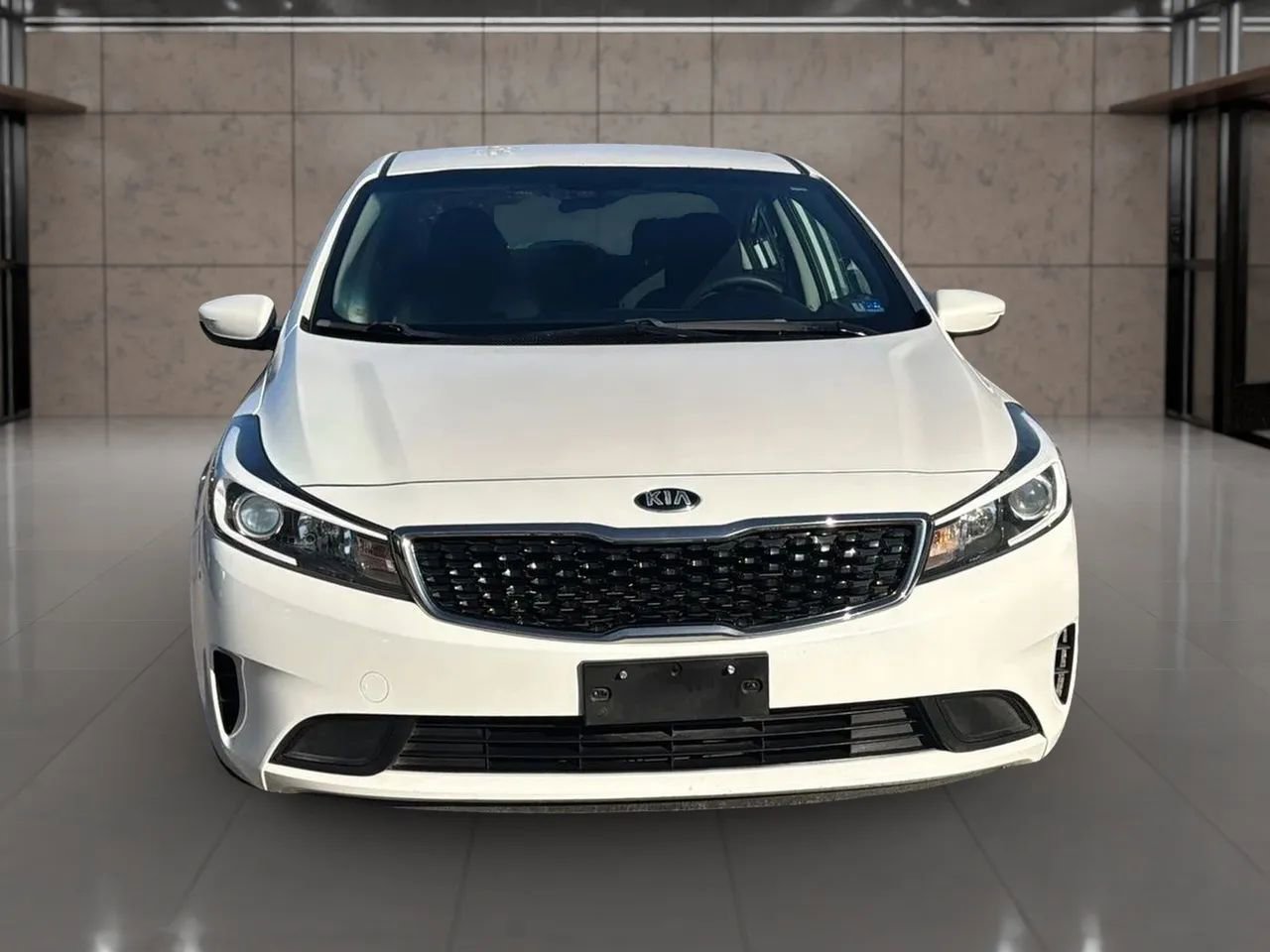 Used 2017 Kia Forte LX w/ LX Popular Package image 2