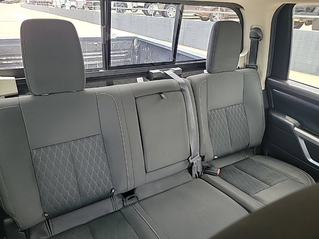 Used 2017 Nissan Titan SV AWD/4WD image 42