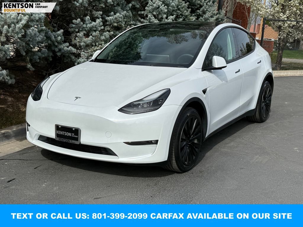 Used 2023 Tesla Model Y Long Range image 3