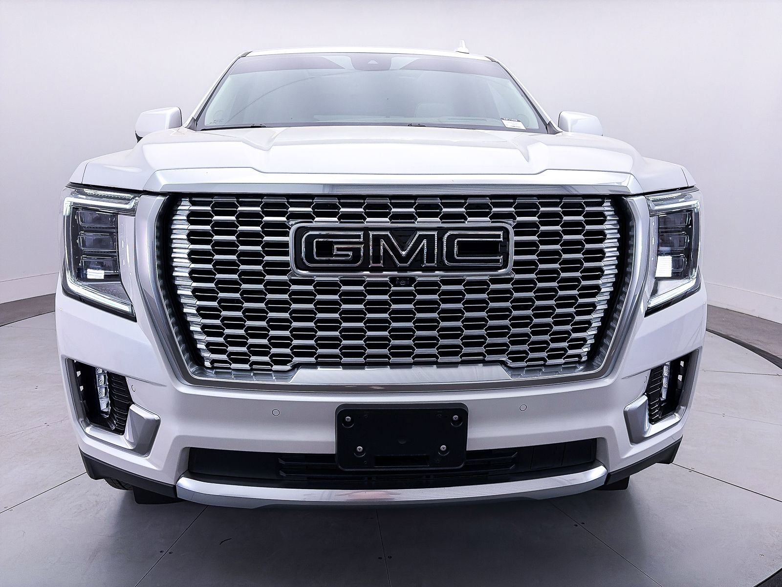 Used 2024 GMC Yukon Denali w/ Max Trailering Package image 14