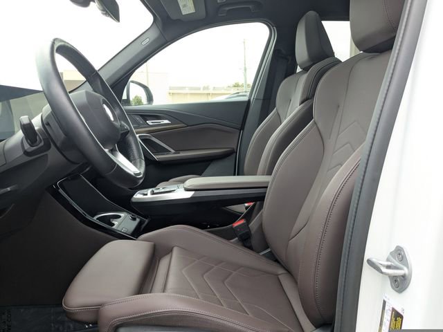 Used 2025 BMW X1 xDrive28i w/ Technology Package image 22