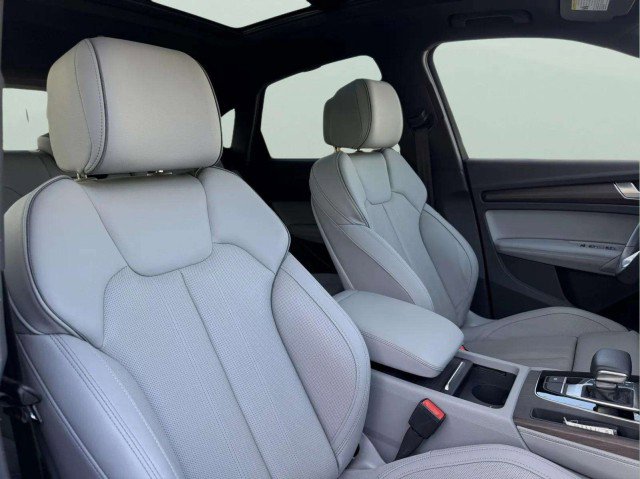Certified 2023 Audi Q5 2.0T Prestige AWD/4WD image 28