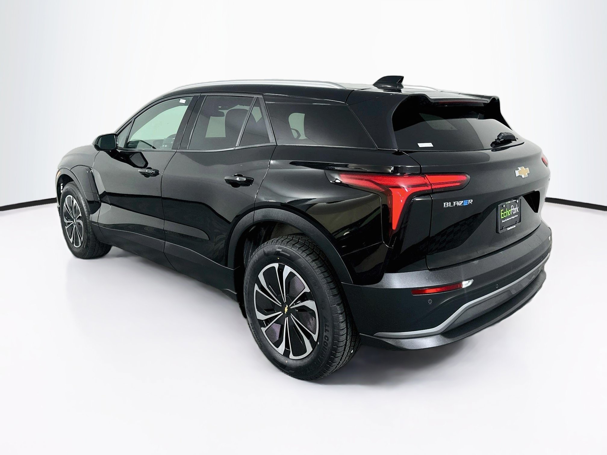 Used 2024 Chevrolet Blazer EV LT AWD/4WD image 5
