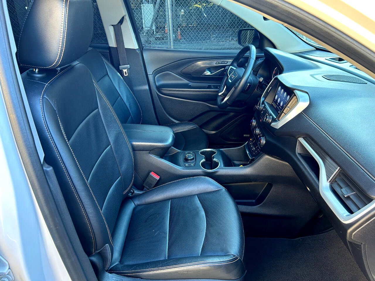 Used 2019 GMC Terrain SLT w/ Infotainment Package II image 16