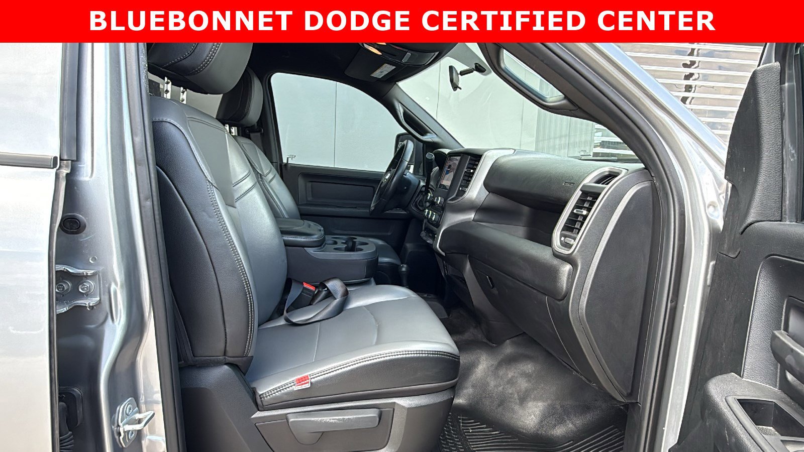 Used 2024 RAM 3500 Tradesman w/ Chrome Appearance Group image 26