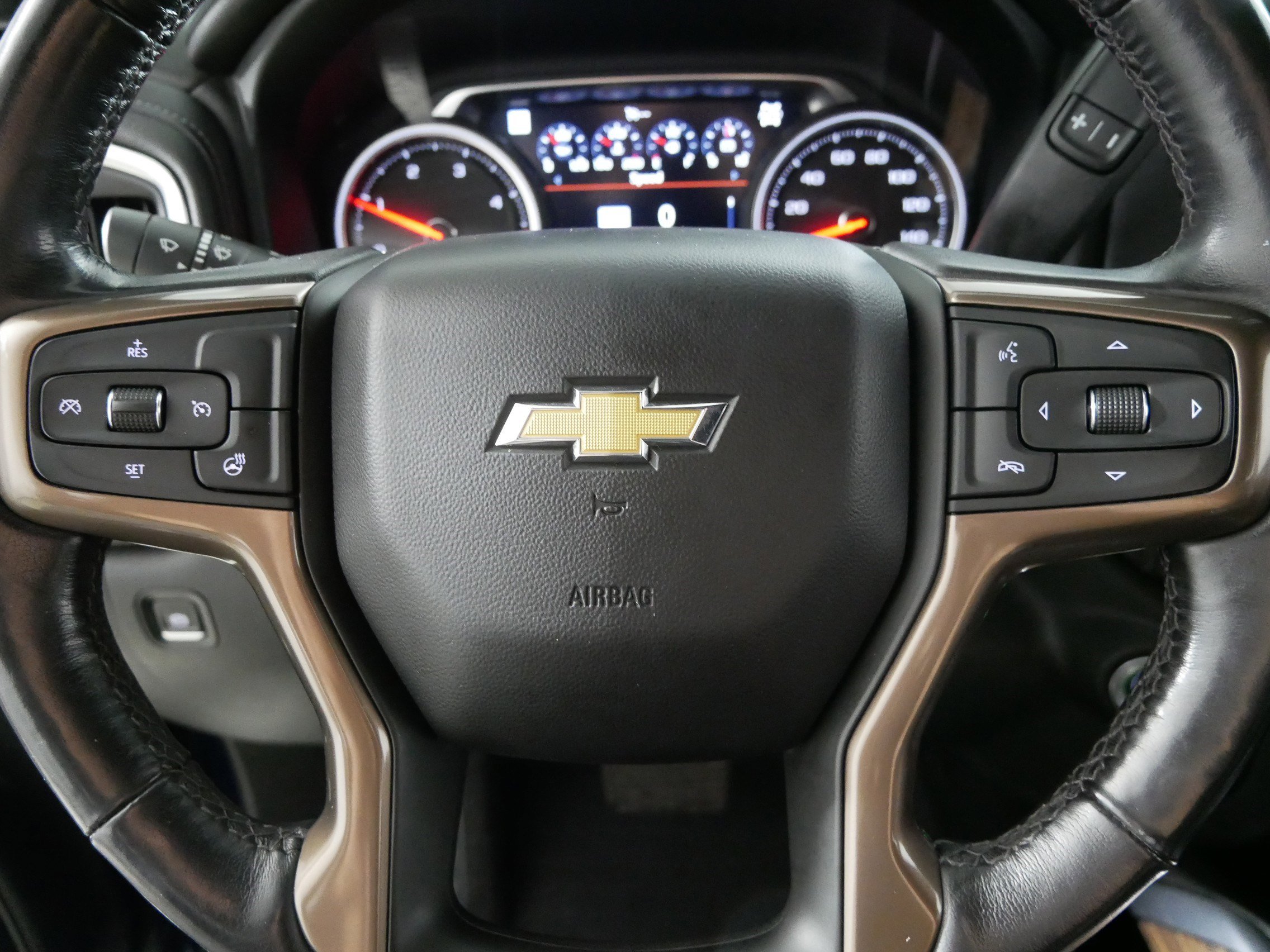 Used 2022 Chevrolet Silverado 3500 High Country image 25