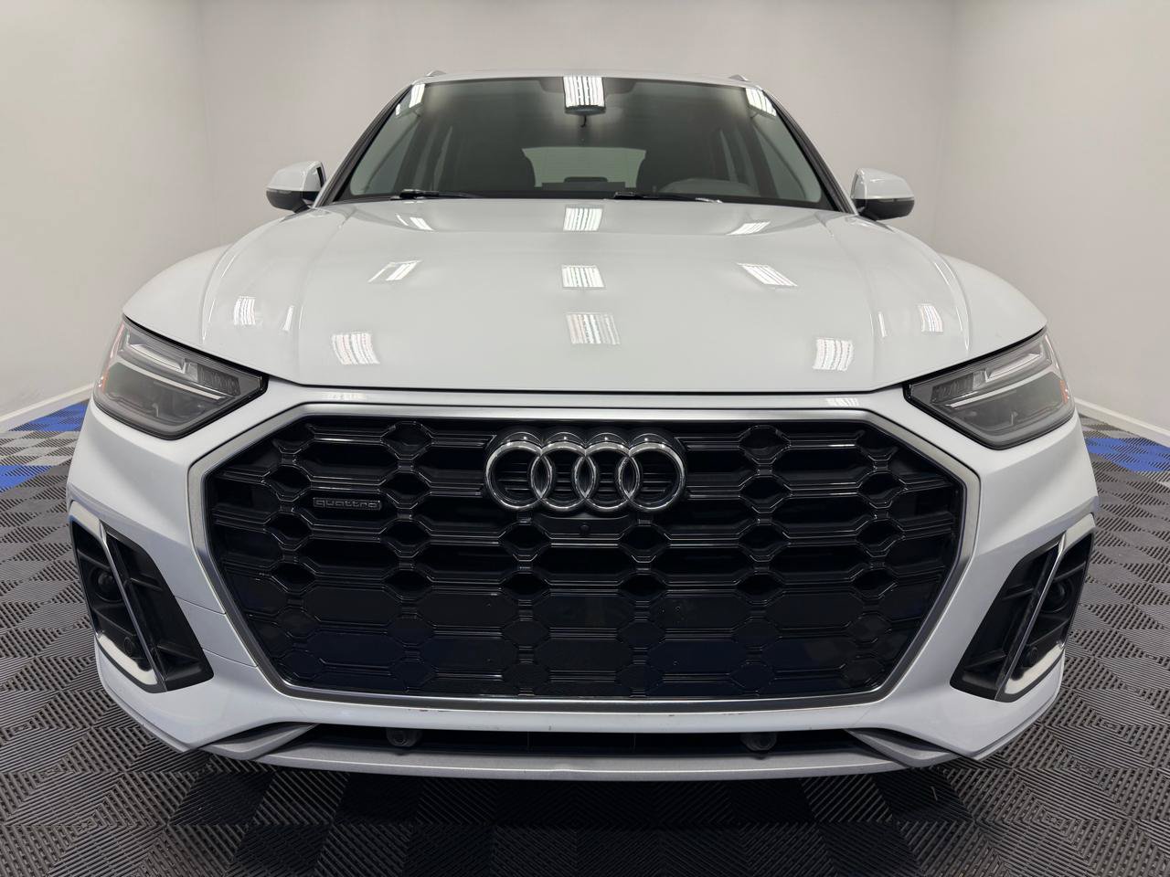 Used 2023 Audi Q5 2.0T Premium Plus AWD/4WD image 2