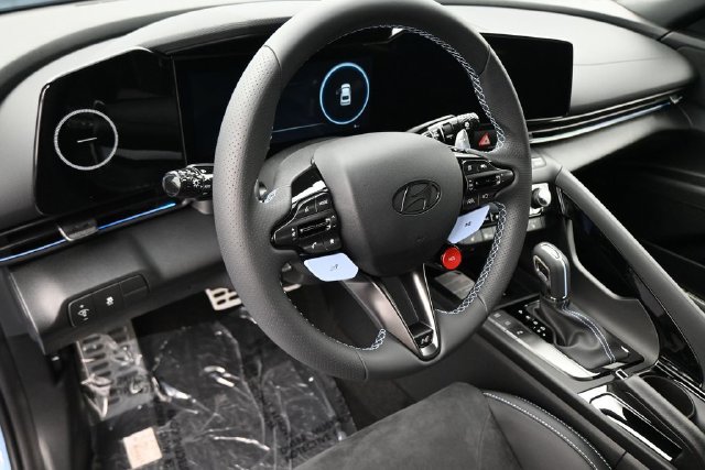 New 2026 Hyundai Elantra N FWD image 18