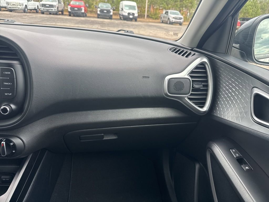 Used 2024 Kia Soul LX w/ Option Group 015 image 39