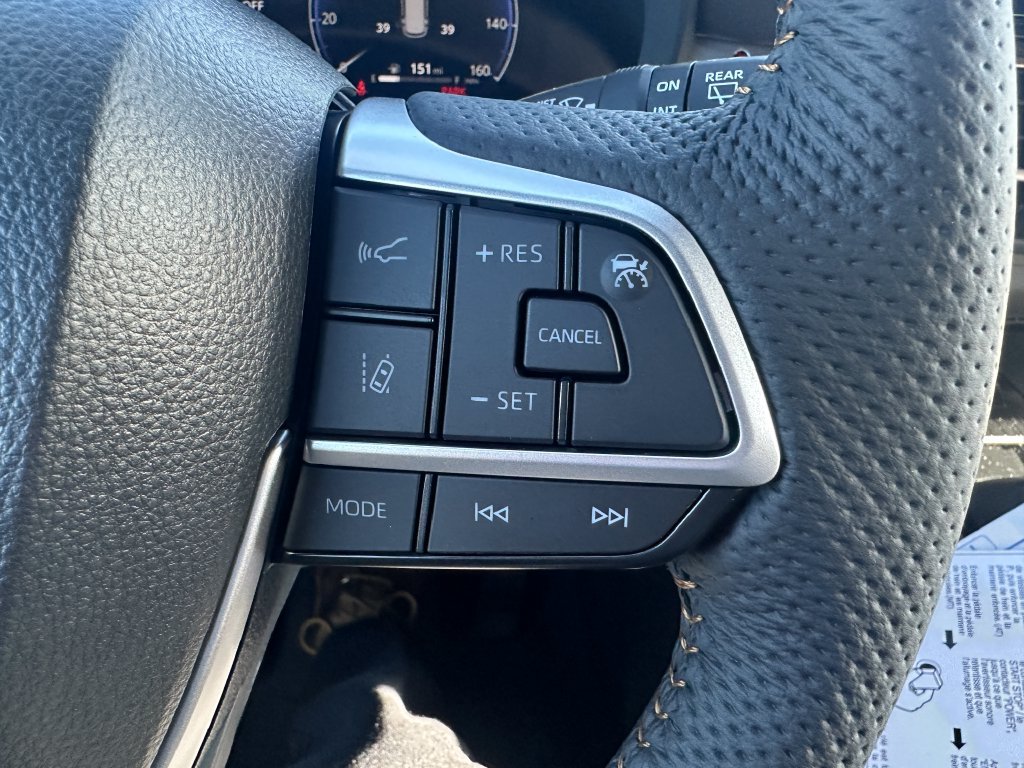 New 2026 Toyota Sienna XLE Woodland Edition AWD/4WD image 22