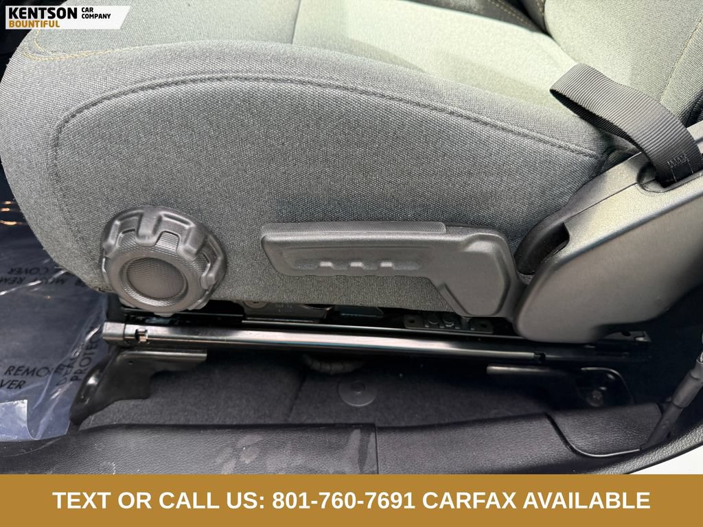 Used 2026 Jeep Wrangler Unlimited Sahara AWD/4WD image 28
