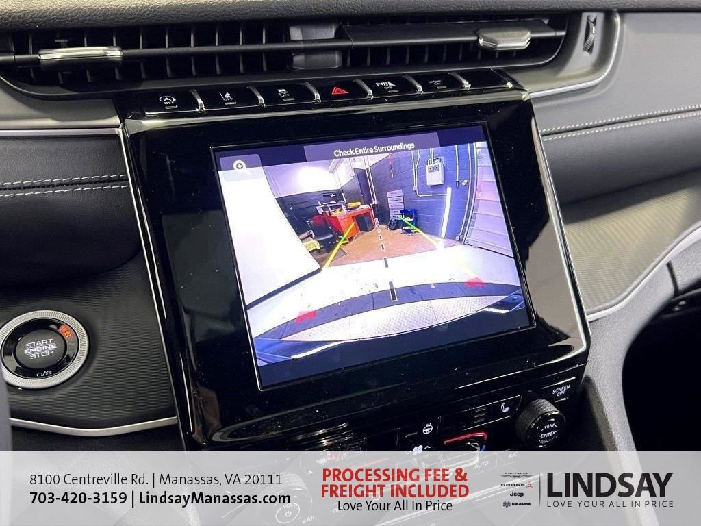 New 2025 Jeep Grand Cherokee Laredo X w/ Luxury Tech Group I AWD/4WD image 28