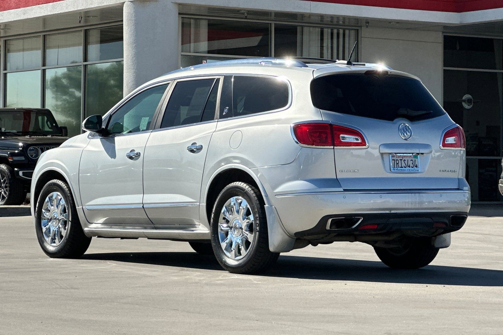 Used 2016 Buick Enclave Leather image 4