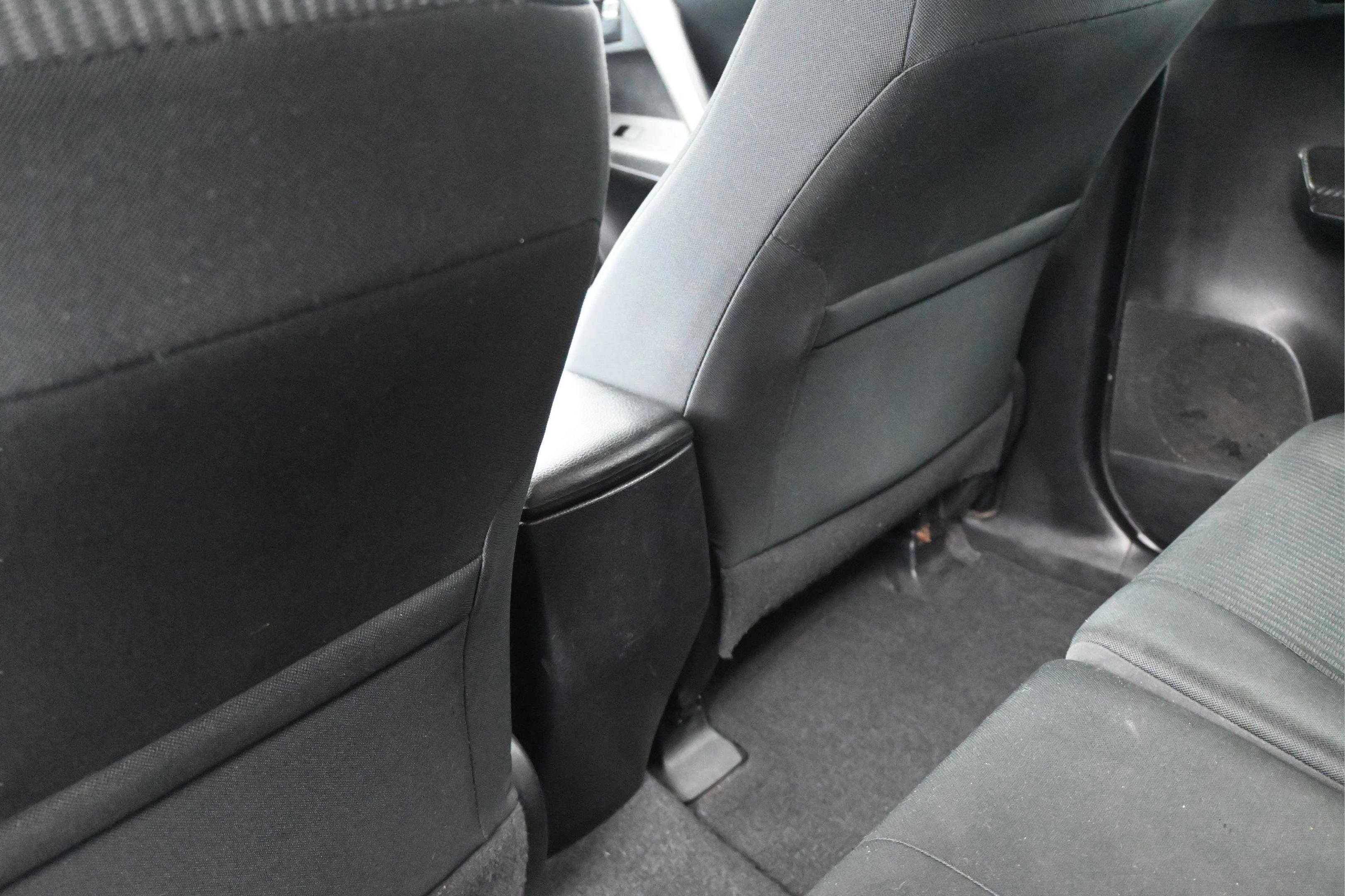 Used 2015 Toyota RAV4 LE AWD/4WD image 36