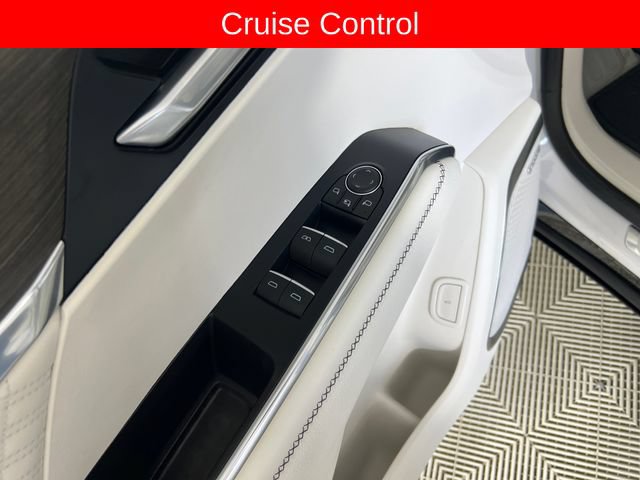Used 2024 GMC Acadia Denali FWD image 13