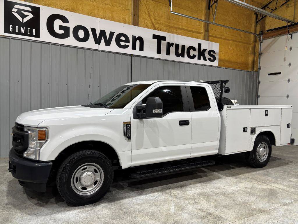 Used 2020 Ford F250 XL w/ Power Equipment Group image 4